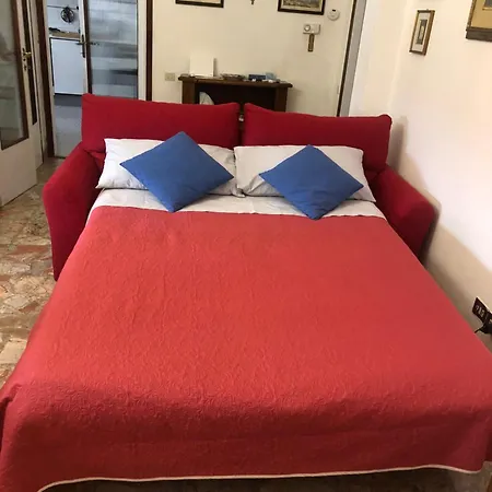 Dolce Casa Con Terazza Apartment *